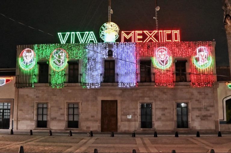 Se realizó el encendido de luces por las fiestas patrias en Jesús María