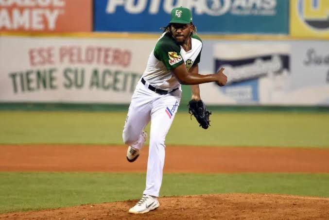 Rieleros de Aguascalientes busca nuevo cerrador en Dayeison Arias