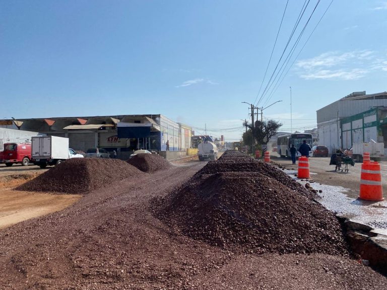 Avanza rehabilitación de avenida Mercado de Abastos