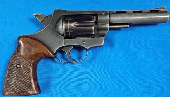 Imponen condena de 15 años de prisión a un hombre detenido en Rincón de Romos por posesión de armas y drogas