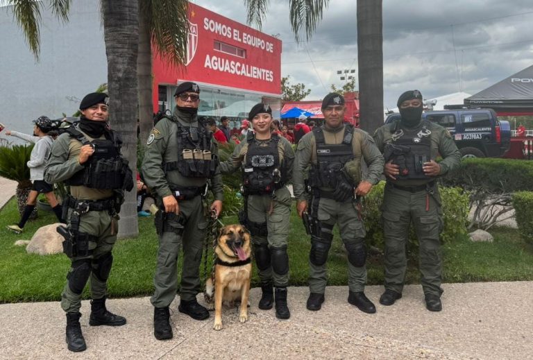 El grupo K9 de Jesús María fortalece la proximidad social con niños